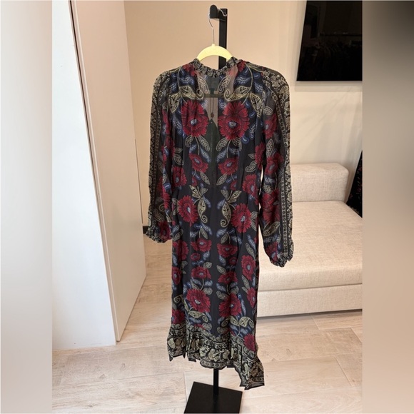 Farm Rio: Black Valentina Ruffled Long Sleeve Midi Dress - Picture 8 of 14